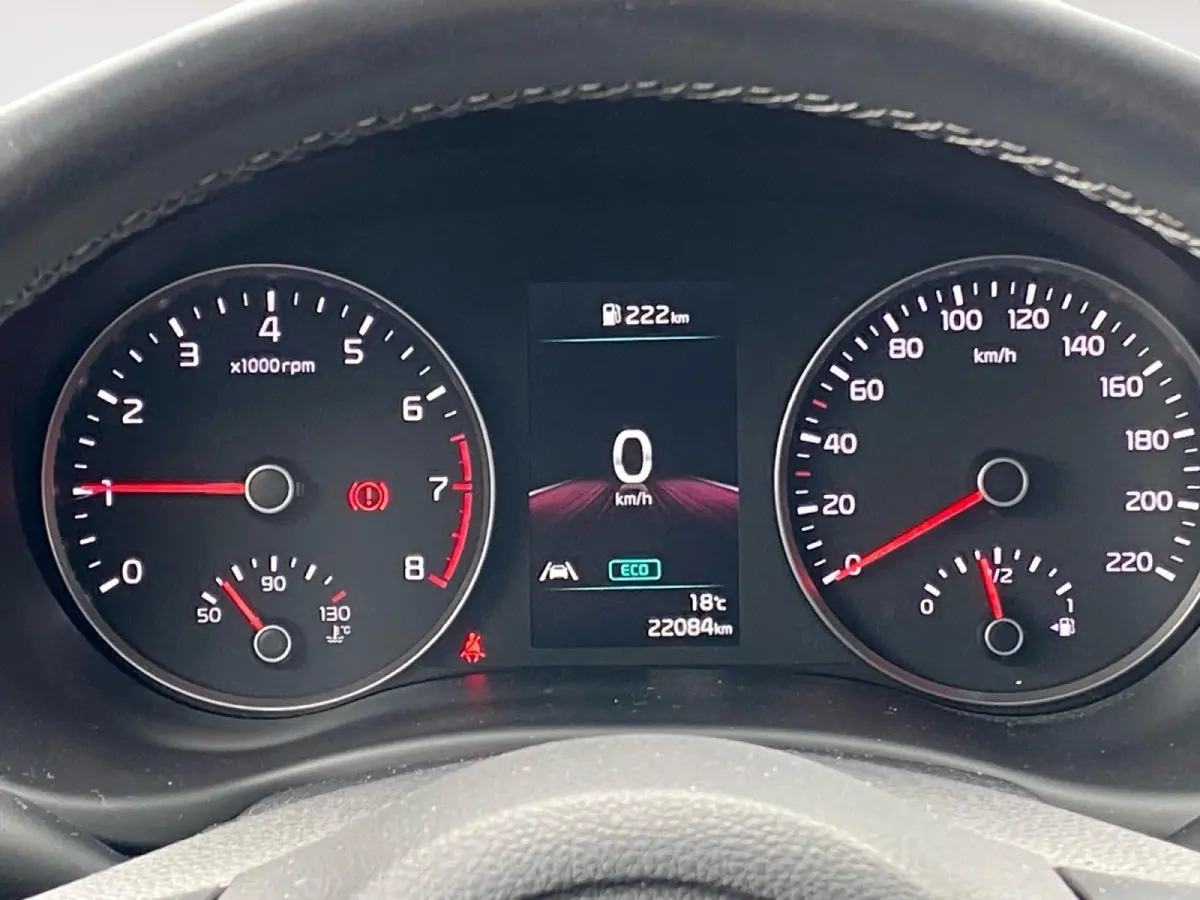 1.0 T-GDi MHEV DynamicLine | Airco | AppleCarPlay Android Auto | 16 inch LM velgen | Parkeercamera | Cruise control | Lineassist |