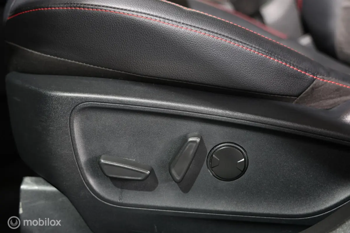 2.5 PHEV ST-Line - Pano - Carplay - Stuur/Stoelverwarming