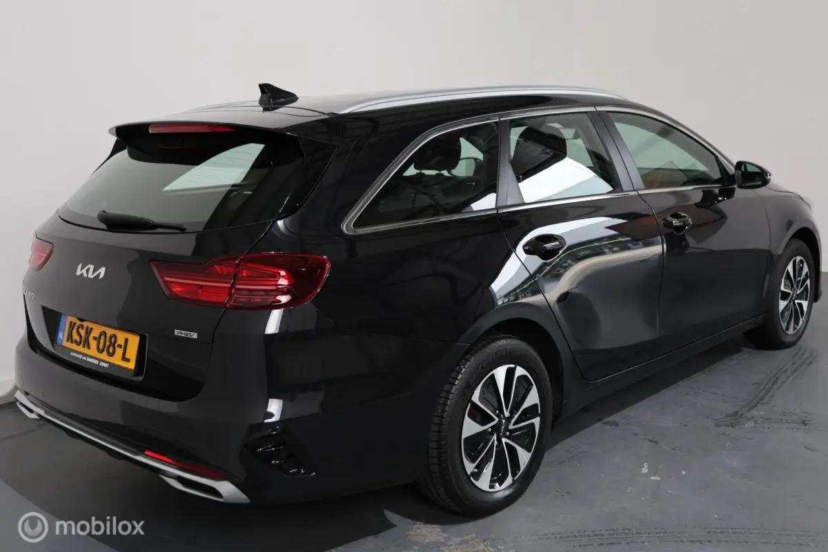 1.6 GDI PHEV DynamicLine - Stuur/Stoelverwarming - Carplay - Camera