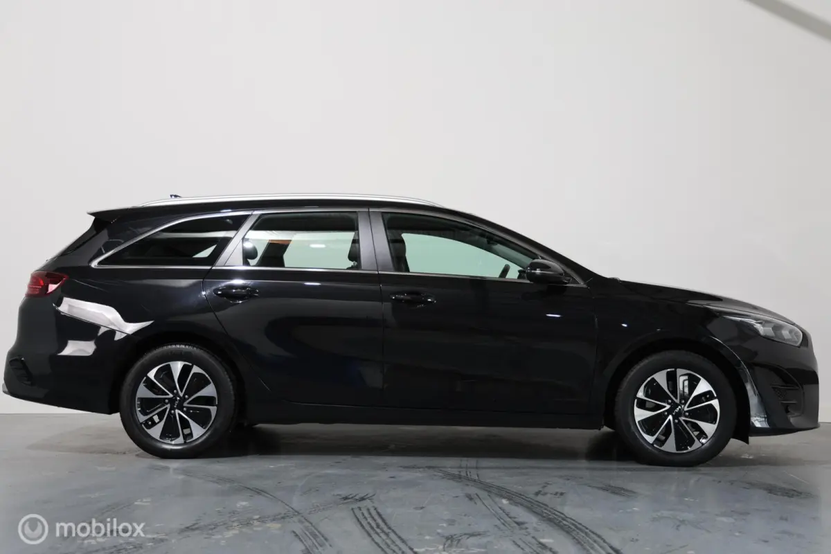 1.6 GDI PHEV DynamicLine - Stuur/Stoelverwarming - Carplay - Camera