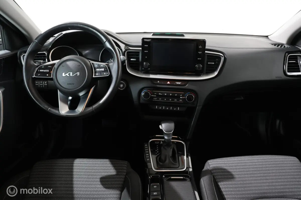 1.6 GDI PHEV DynamicLine - Stuur/Stoelverwarming - Carplay - Camera