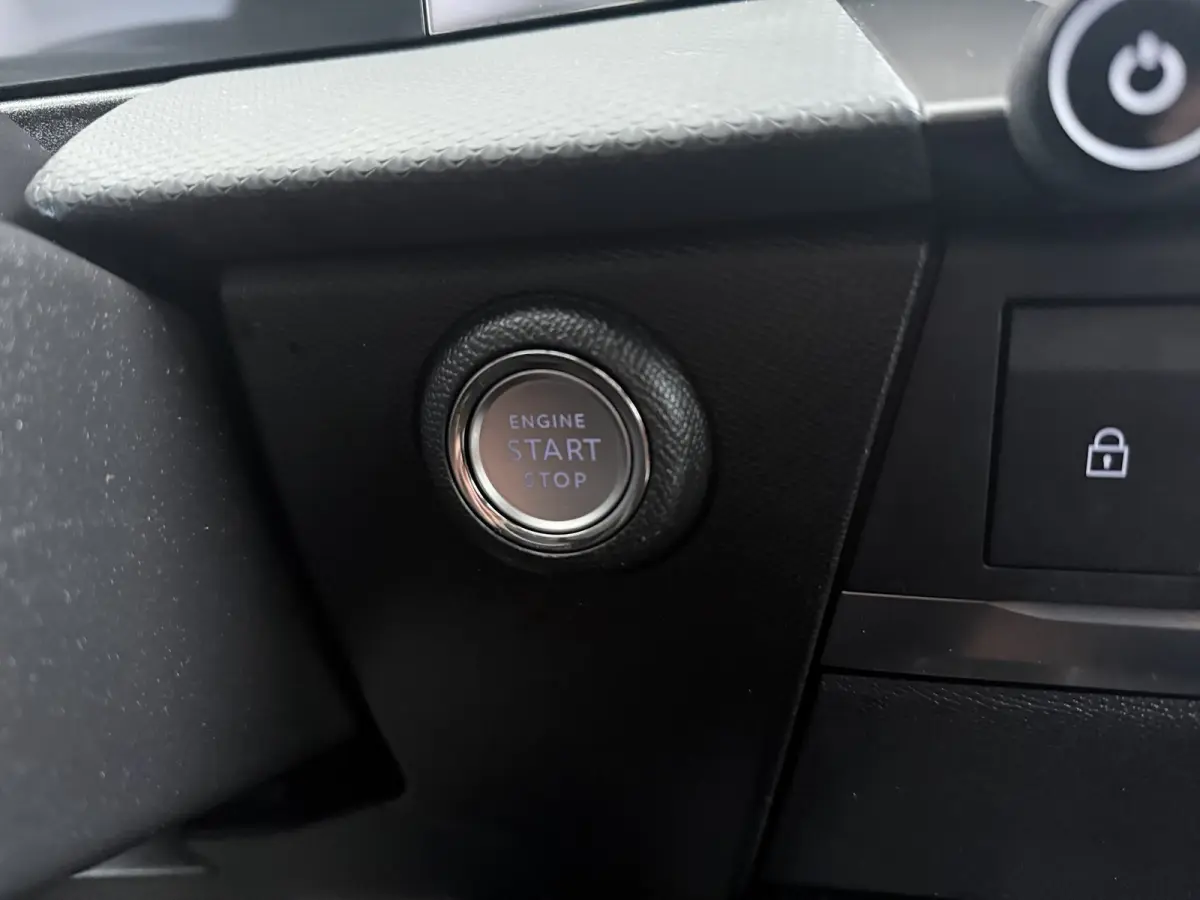1.2 Turbo GS Trekhaak | All-seasons | Apple Carplay/Android Auto|telefoonintegratie premium | Cruise control adaptief met Stop&Go | Electronic climate controle