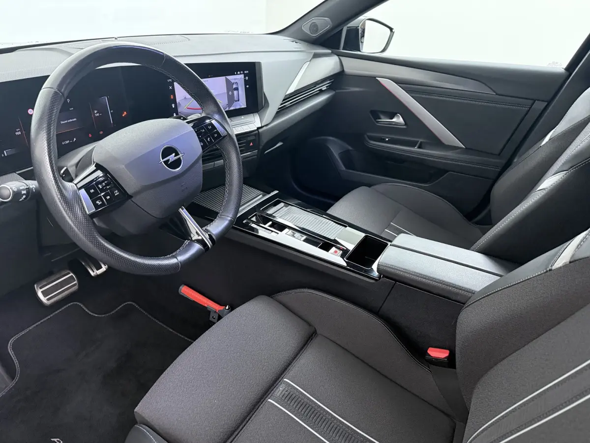 1.2 Turbo GS Trekhaak | All-seasons | Apple Carplay/Android Auto|telefoonintegratie premium | Cruise control adaptief met Stop&Go | Electronic climate controle