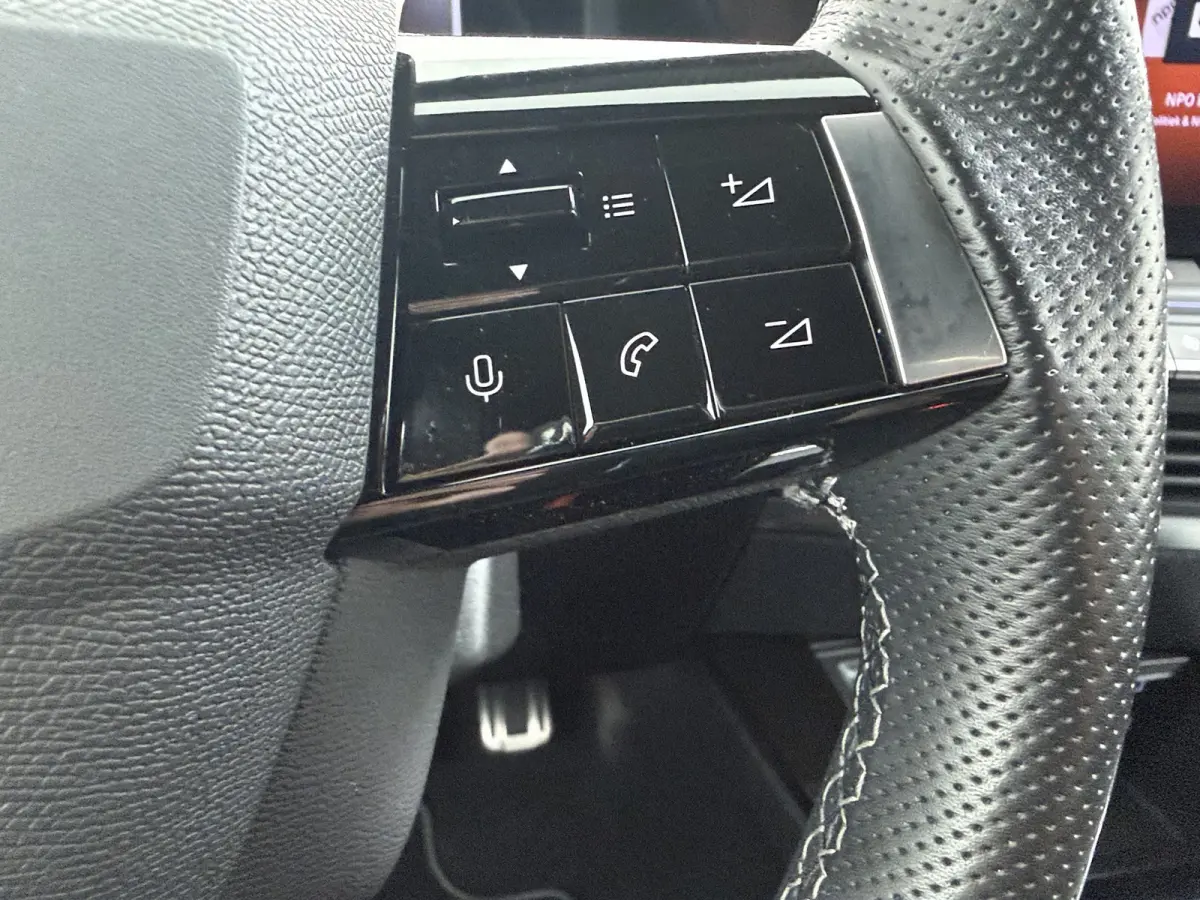 1.2 Turbo GS Trekhaak | All-seasons | Apple Carplay/Android Auto|telefoonintegratie premium | Cruise control adaptief met Stop&Go | Electronic climate controle