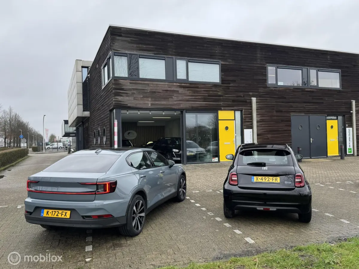 LONG RANGE DUAL MOTOR LAUNCH EDITION 78KWH