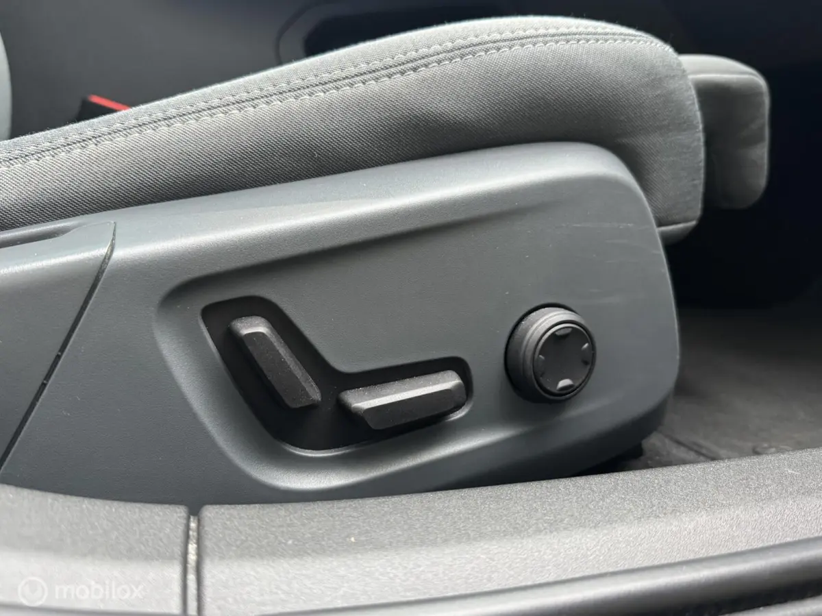 LONG RANGE DUAL MOTOR LAUNCH EDITION 78KWH