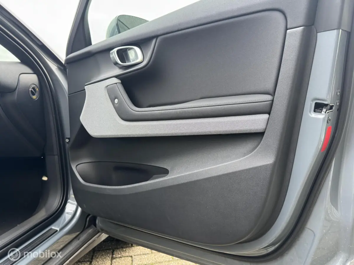 LONG RANGE DUAL MOTOR LAUNCH EDITION 78KWH