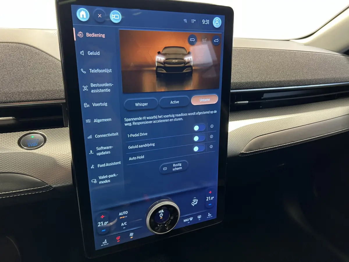 Extended RWD 98 kWh | Navigatie/Android/Apple Carplay | Panoramadak | Voorstoelen/Stuur/Voorruit Verwarmd | Cruise Control Adaptief | Achteruitrijcamera |