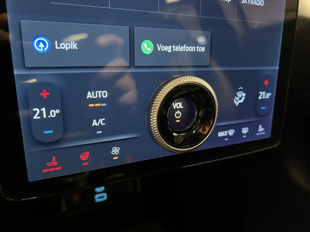 Extended RWD 98 kWh | Navigatie/Android/Apple Carplay | Panoramadak | Voorstoelen/Stuur/Voorruit Verwarmd | Cruise Control Adaptief | Achteruitrijcamera |