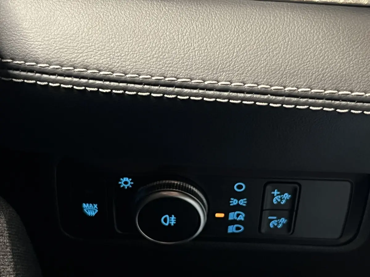 Extended RWD 98 kWh | Navigatie/Android/Apple Carplay | Panoramadak | Voorstoelen/Stuur/Voorruit Verwarmd | Cruise Control Adaptief | Achteruitrijcamera |