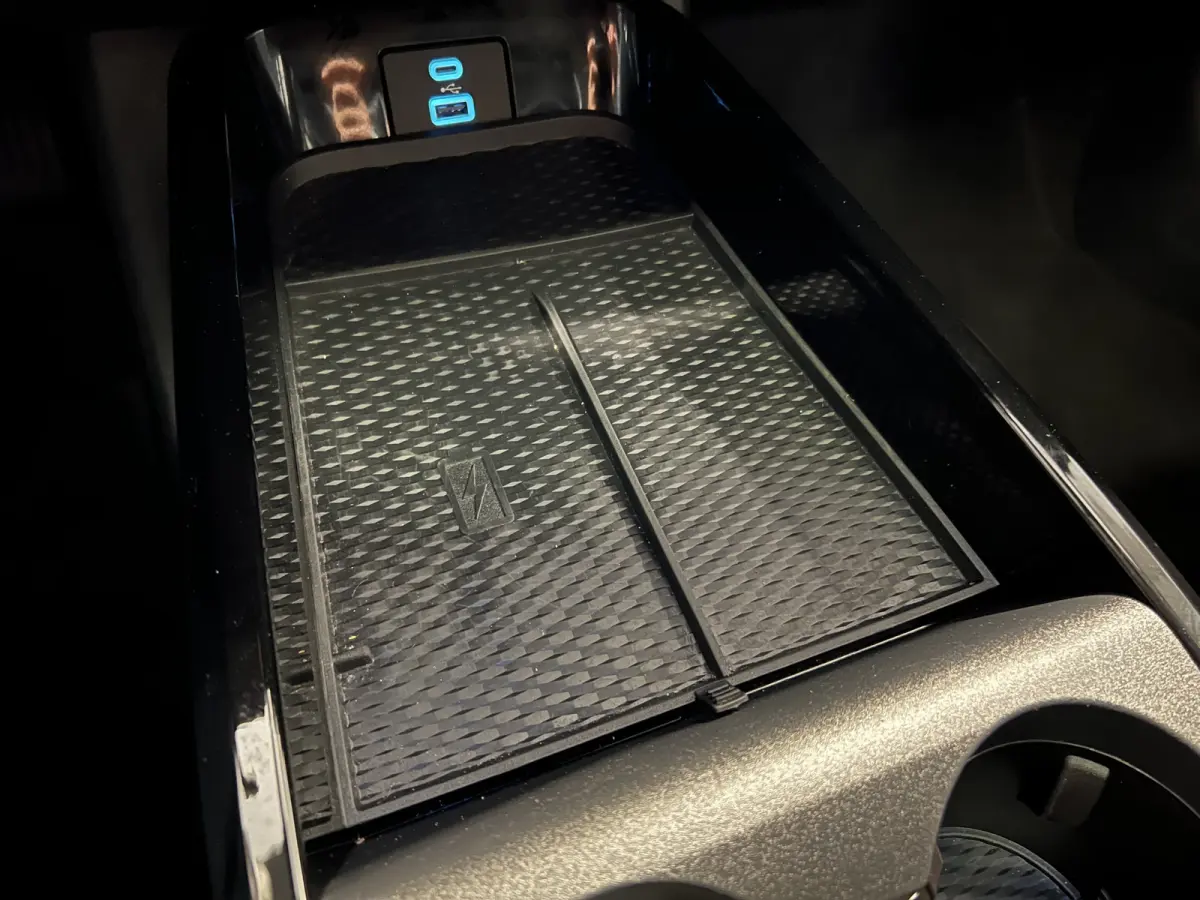 Extended RWD 98 kWh | Navigatie/Android/Apple Carplay | Panoramadak | Voorstoelen/Stuur/Voorruit Verwarmd | Cruise Control Adaptief | Achteruitrijcamera |