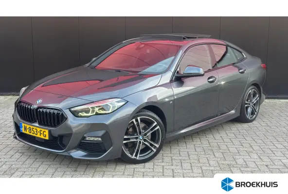 218i Business Edition | M-sport | Apple Carplay / Android Auto | Panoramadak | M-sportstoelen | Alcantara | 18'' L.M. | Draadloos telefoonlader | HiFi Geluid | | Achterbank in delen neerklap