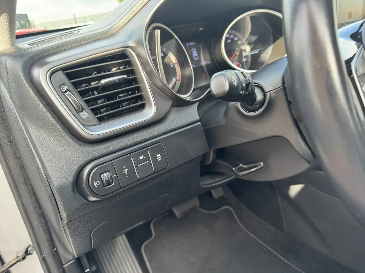 1.6 CRDi DynamicLine, Euro 6, Automaat, Marge, Apple Carplay