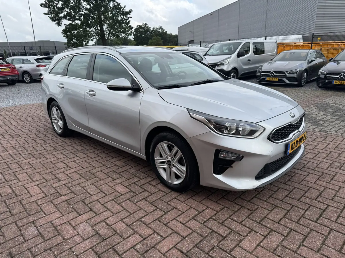 1.6 CRDi DynamicLine, Euro 6, Automaat, Marge, Apple Carplay