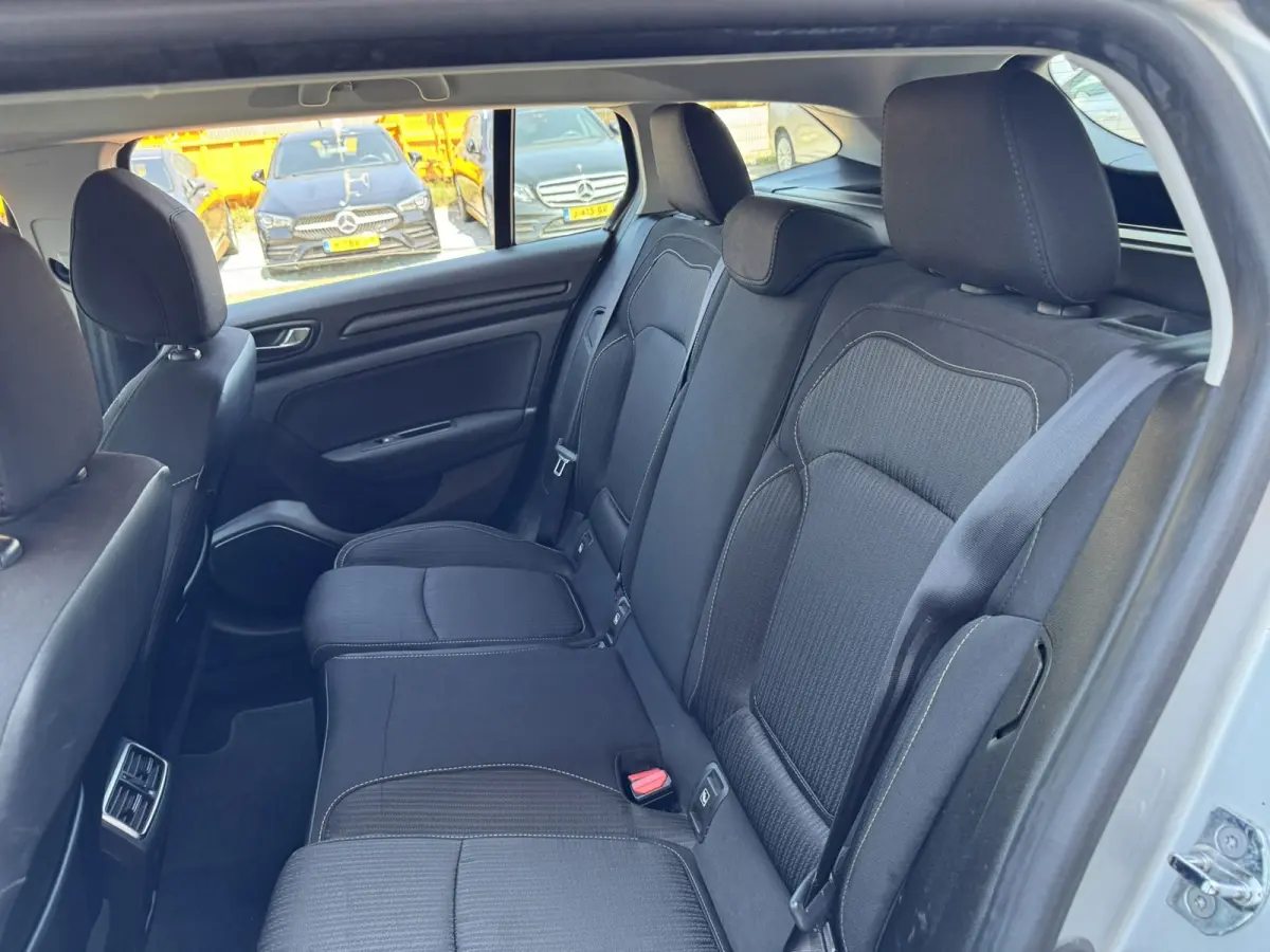 1.5 dCi Zen, Automaat, Euro 6, Marge, Apple Carplay