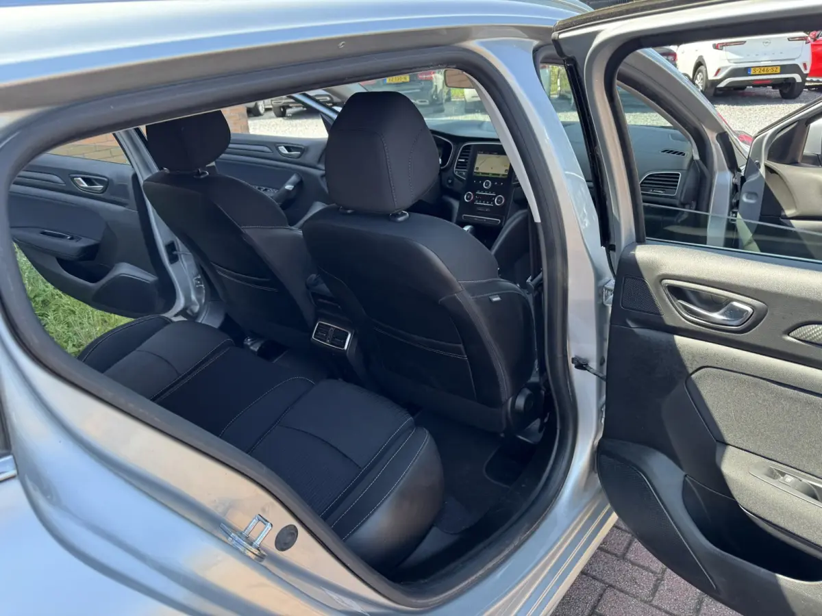 1.5 dCi Zen, Automaat, Euro 6, Marge, Apple Carplay