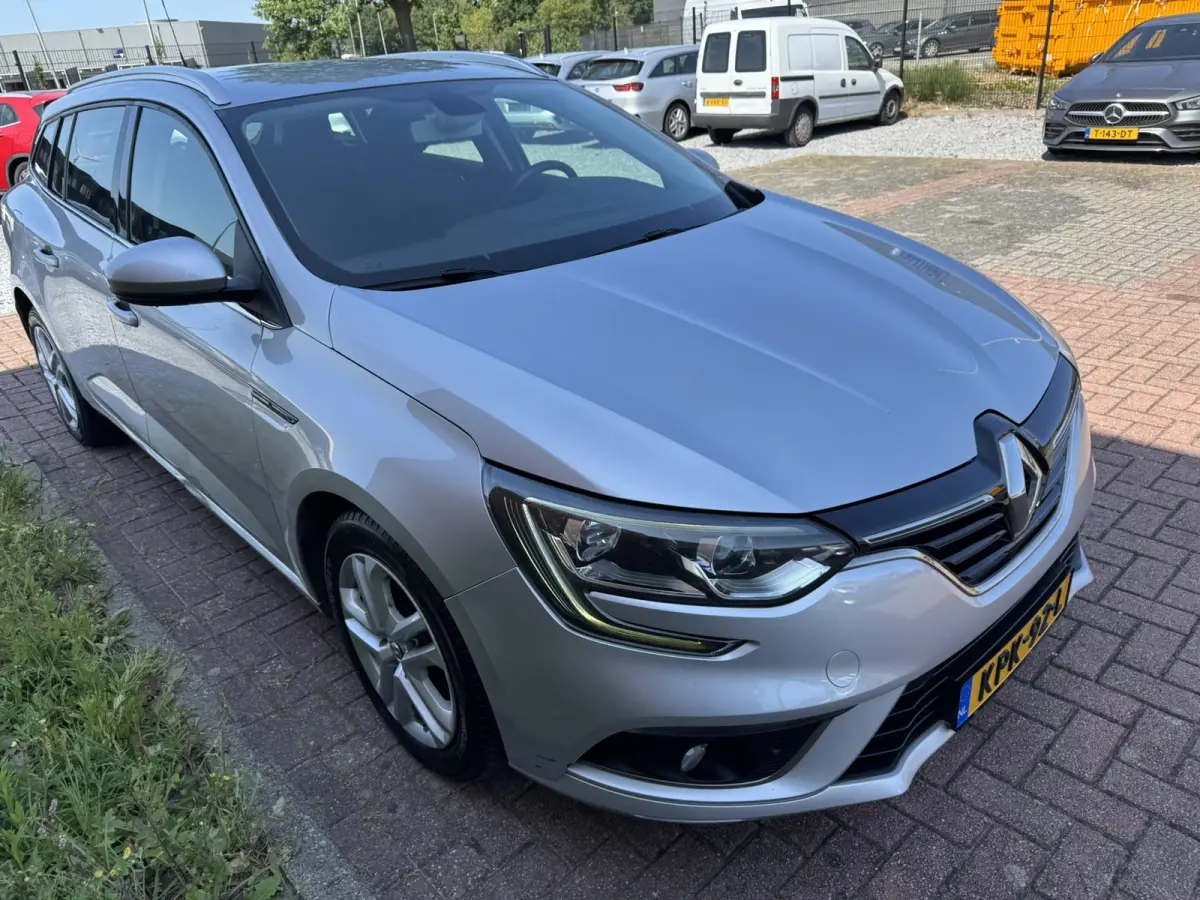 1.5 dCi Zen, Automaat, Euro 6, Marge, Apple Carplay
