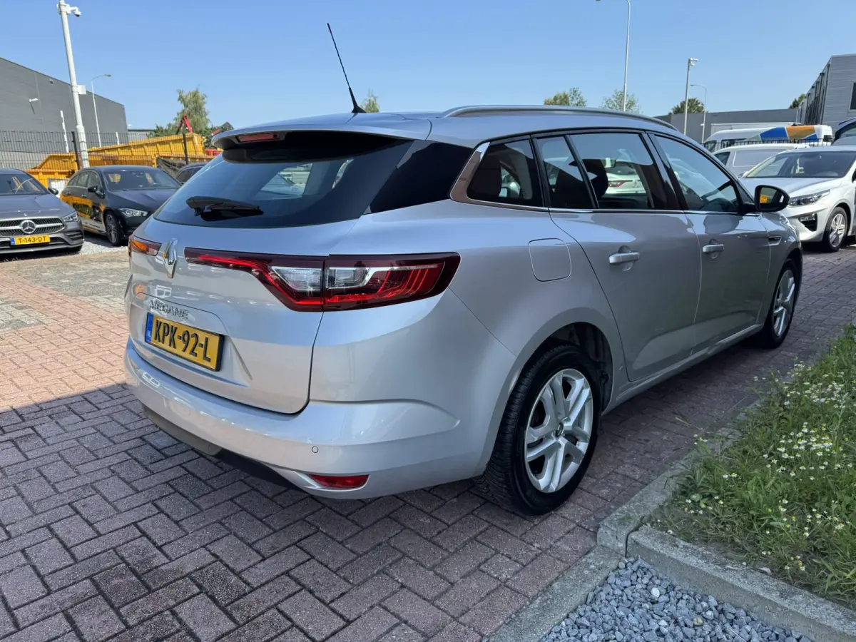 1.5 dCi Zen, Automaat, Euro 6, Marge, Apple Carplay