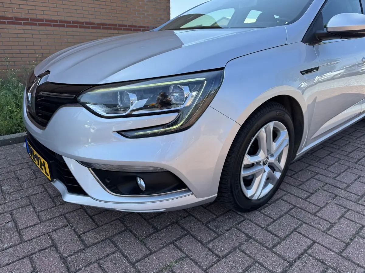 1.5 dCi Zen, Automaat, Euro 6, Marge, Apple Carplay