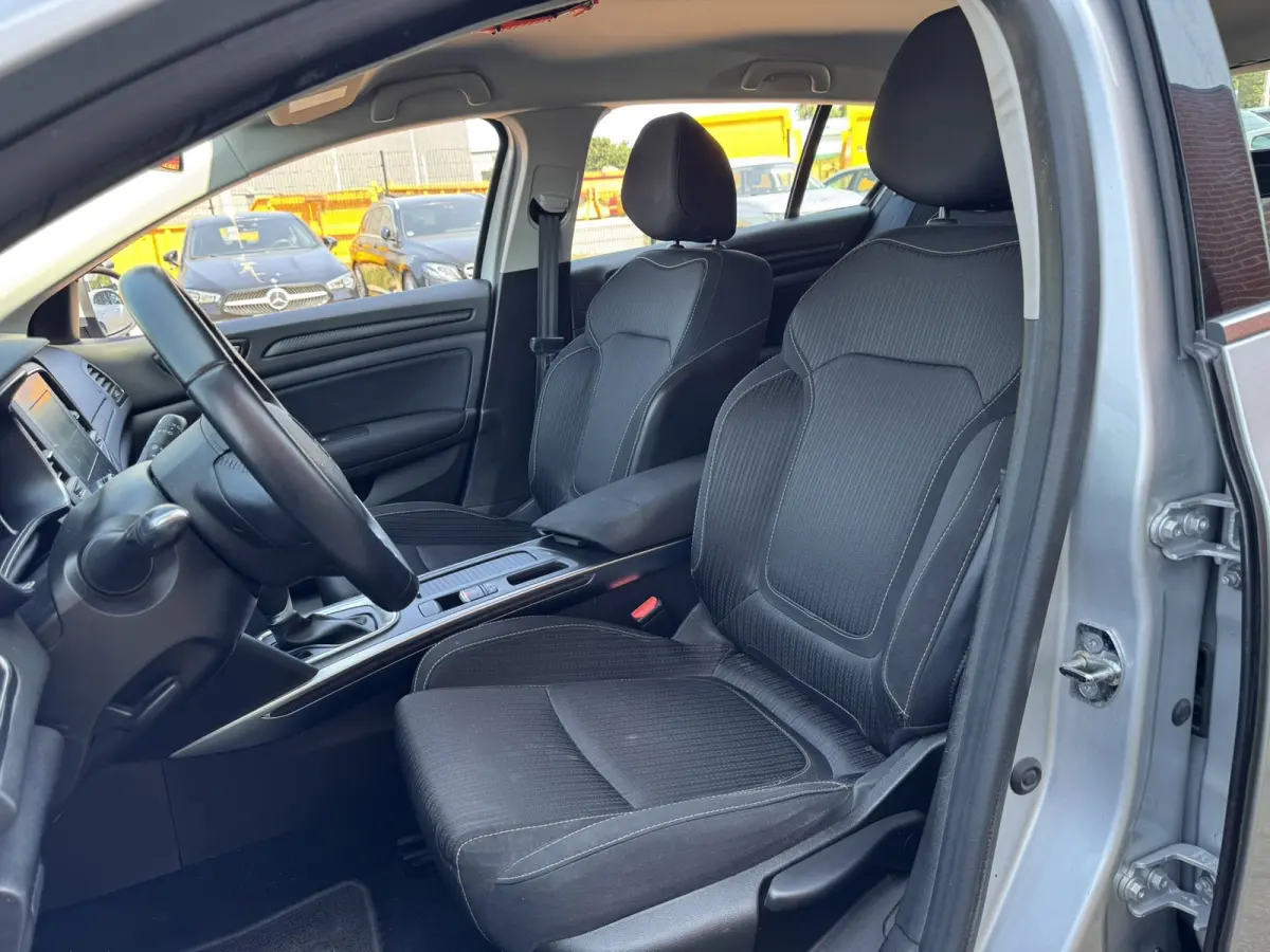 1.5 dCi Zen, Automaat, Euro 6, Marge, Apple Carplay