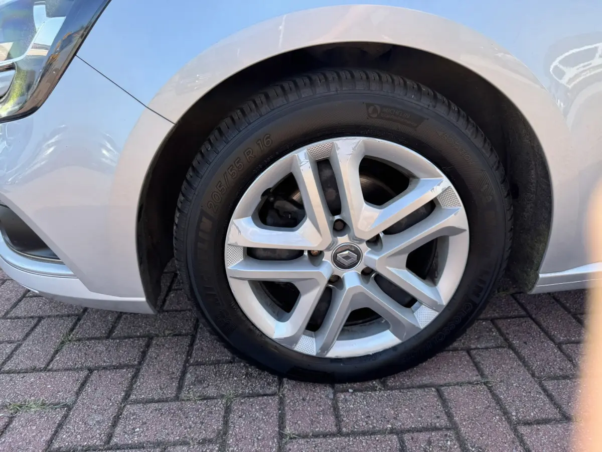 1.5 dCi Zen, Automaat, Euro 6, Marge, Apple Carplay