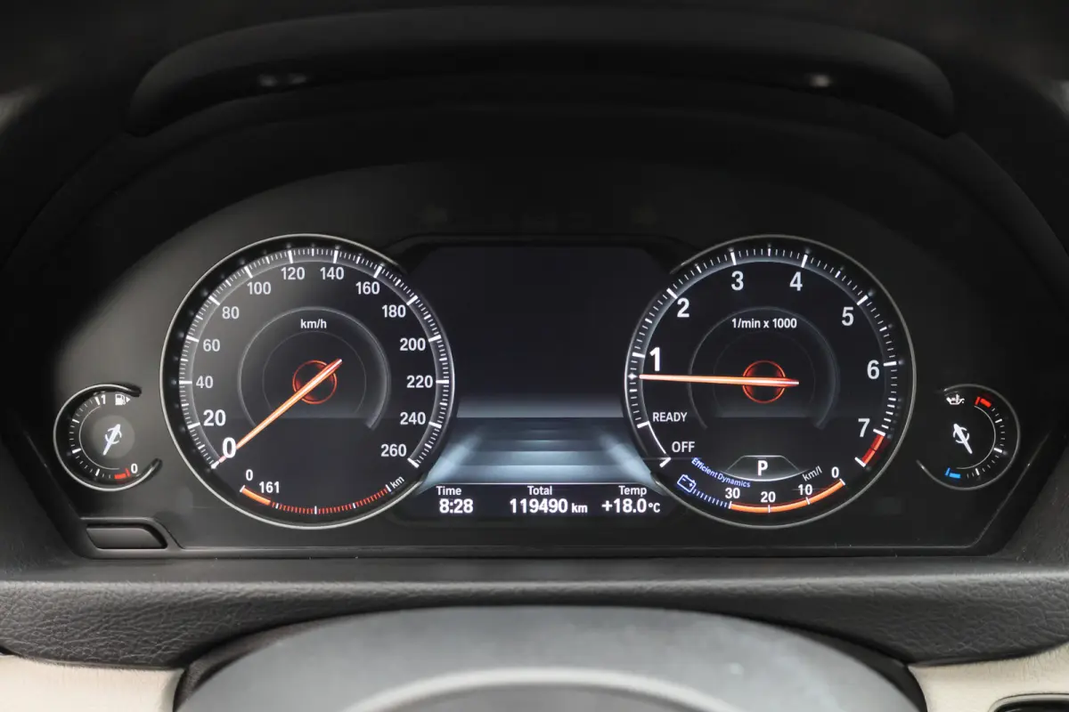 420i High Executive Leer, Panoramadak, Cruise, Verwarmd Stuurwiel, Bluetooth, Navigatie, LED, PDC, 19''