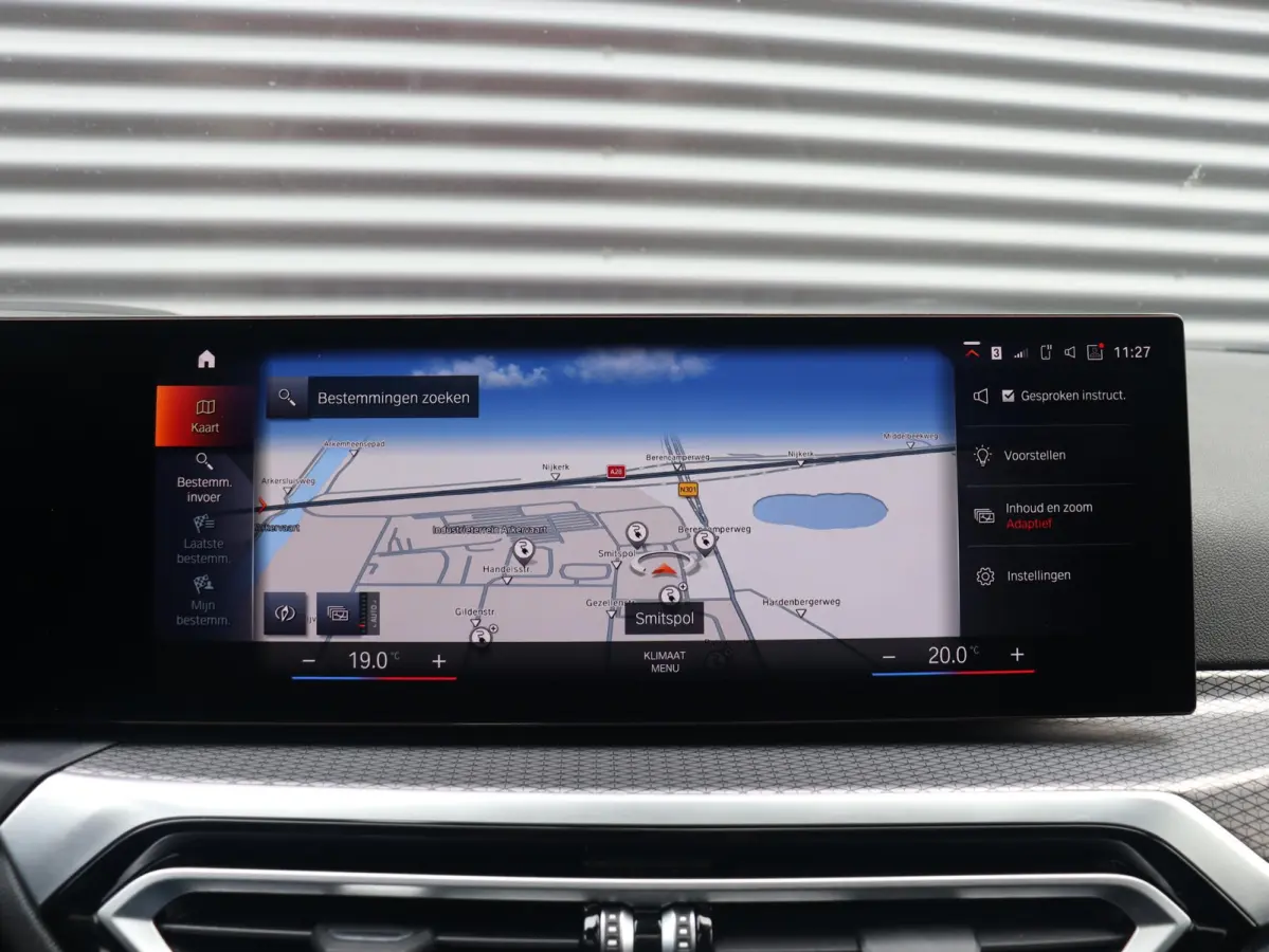 Touring 330e | M Sportpakket | Panodak | Head-Up | Trekhaak | Elektr. Stoelen | Adaptive Cruise Control | Hi-Fi | Driving Assistant | 19'' LMV