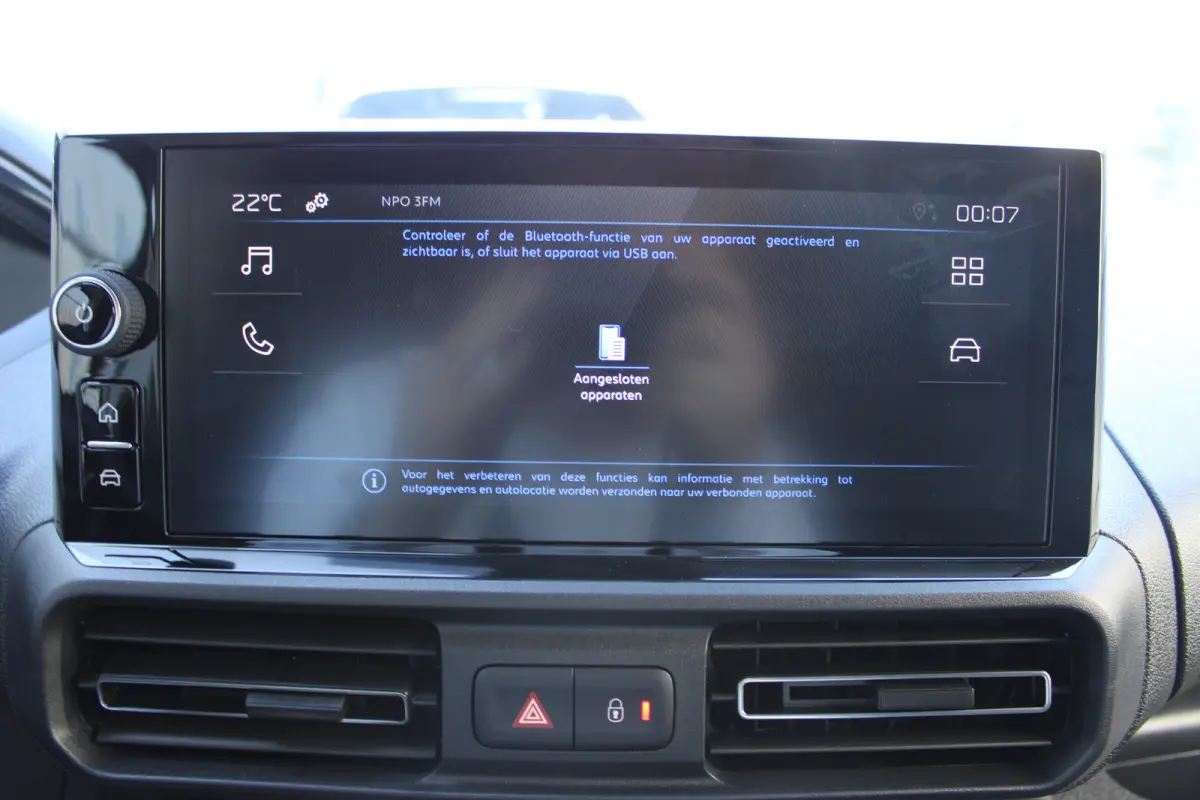 L2 1.5 100 PK 8 JAAR GARANTIE | 10"SCHERM + DRAADLOOS CARPLAY | BETIMMERING LAADRUIMTE