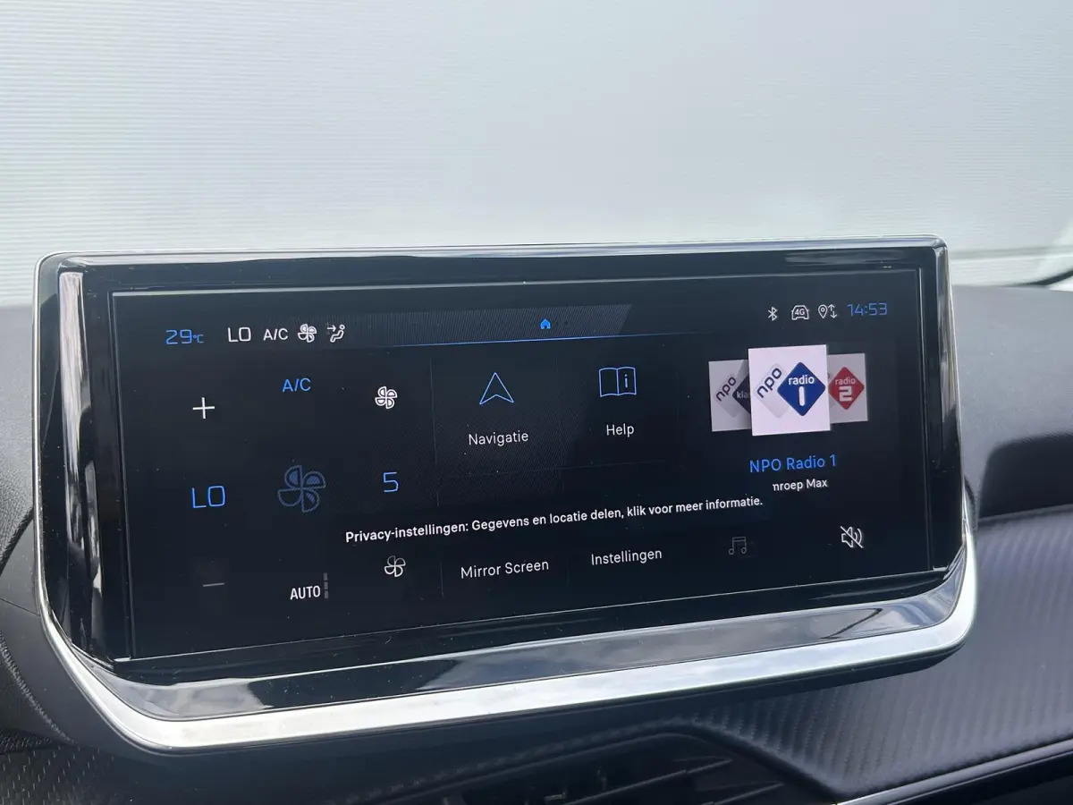 1.2 Hybrid 110 e-DCS6 Allure | 360 Camera | Cruise Control | Apple Carplay/Android Auto