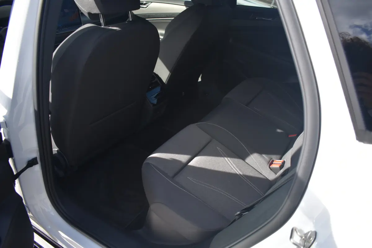 Limited Edition | 77KWH | 286 PK | TREKHAAK | CAMERA | STOEL + STUUR VERW. | APP.CONNECT | 2-ZONE CLIMA | ADAPT.CRUISE | FULL.LED | DAB + |
