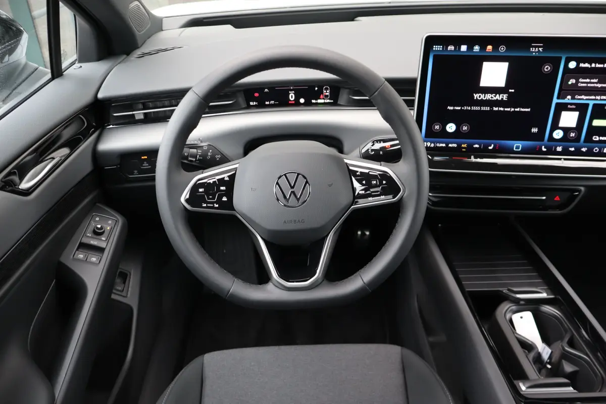 Limited Edition | 77KWH | 286 PK | TREKHAAK | CAMERA | STOEL + STUUR VERW. | APP.CONNECT | 2-ZONE CLIMA | ADAPT.CRUISE | FULL.LED | DAB + |