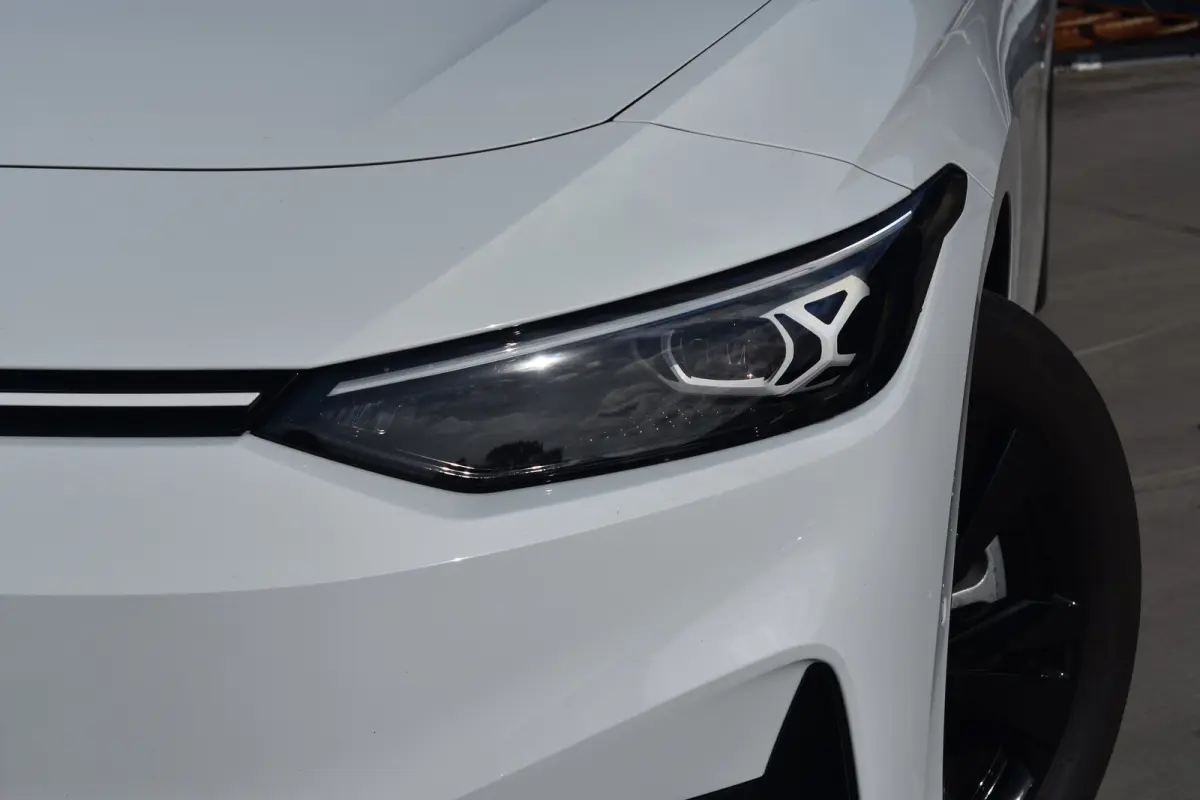 Limited Edition | 77KWH | 286 PK | TREKHAAK | CAMERA | STOEL + STUUR VERW. | APP.CONNECT | 2-ZONE CLIMA | ADAPT.CRUISE | FULL.LED | DAB + |
