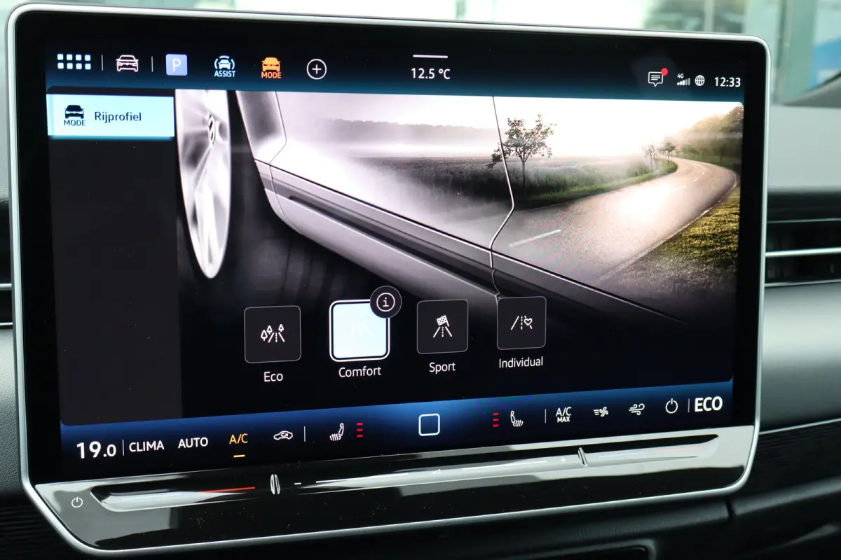 Limited Edition | 77KWH | 286 PK | TREKHAAK | CAMERA | STOEL + STUUR VERW. | APP.CONNECT | 2-ZONE CLIMA | ADAPT.CRUISE | FULL.LED | DAB + |