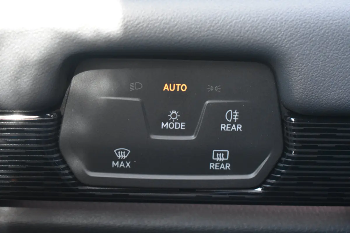 Limited Edition | 77KWH | 286 PK | TREKHAAK | CAMERA | STOEL + STUUR VERW. | APP.CONNECT | 2-ZONE CLIMA | ADAPT.CRUISE | FULL.LED | DAB + |