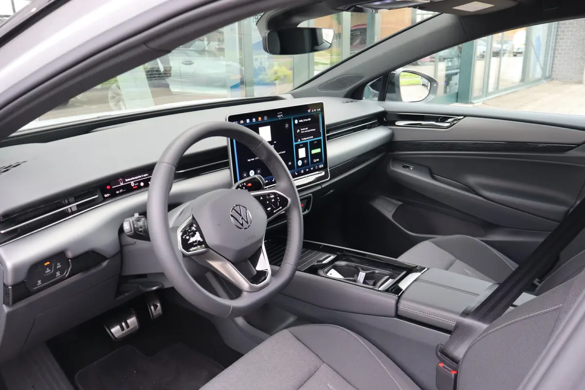 Limited Edition | 77KWH | 286 PK | TREKHAAK | CAMERA | STOEL + STUUR VERW. | APP.CONNECT | 2-ZONE CLIMA | ADAPT.CRUISE | FULL.LED | DAB + |