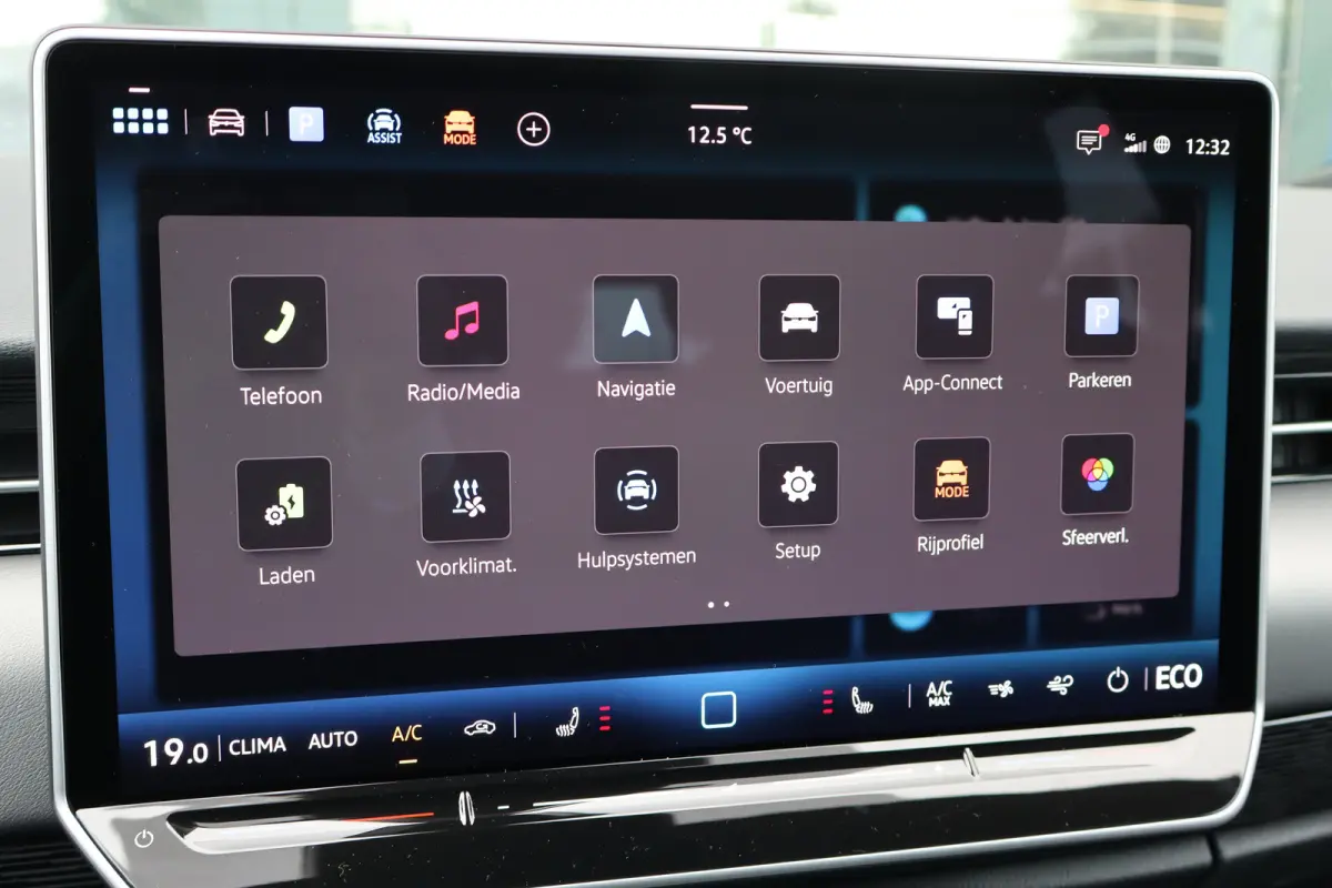 Limited Edition | 77KWH | 286 PK | TREKHAAK | CAMERA | STOEL + STUUR VERW. | APP.CONNECT | 2-ZONE CLIMA | ADAPT.CRUISE | FULL.LED | DAB + |