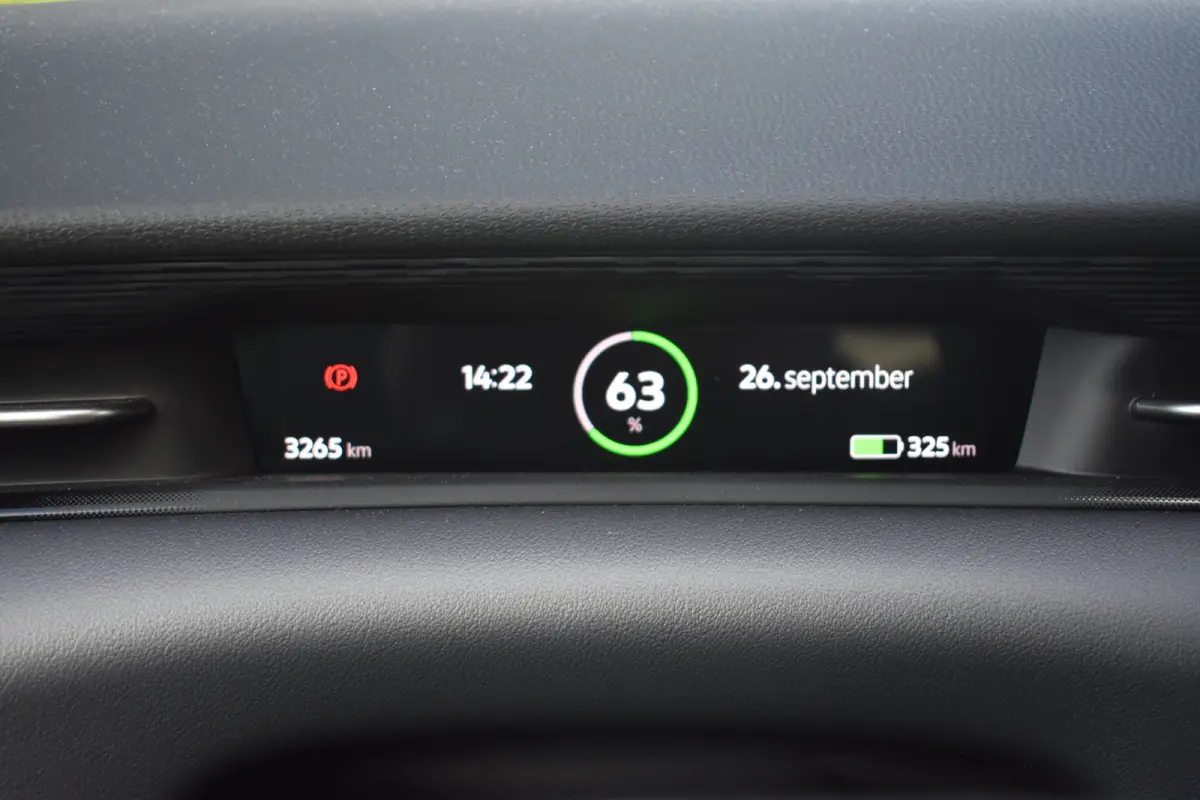 Limited Edition | 77KWH | 286 PK | TREKHAAK | CAMERA | STOEL + STUUR VERW. | APP.CONNECT | 2-ZONE CLIMA | ADAPT.CRUISE | FULL.LED | DAB + |