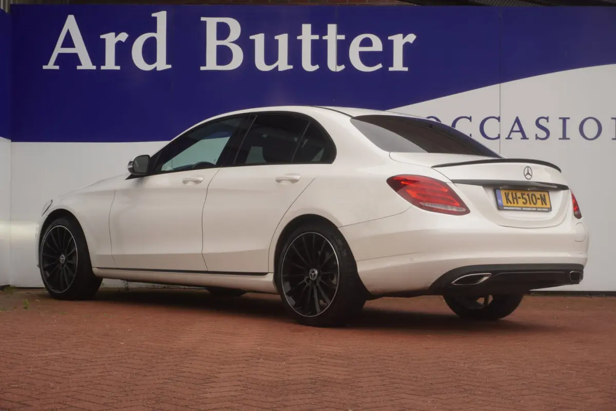 350 e Lease Edition / 19"LMV / Navi /leder/Led/Camera/ Zwarte lijsten / Sfeerverlichting / LED / = SUPER !!