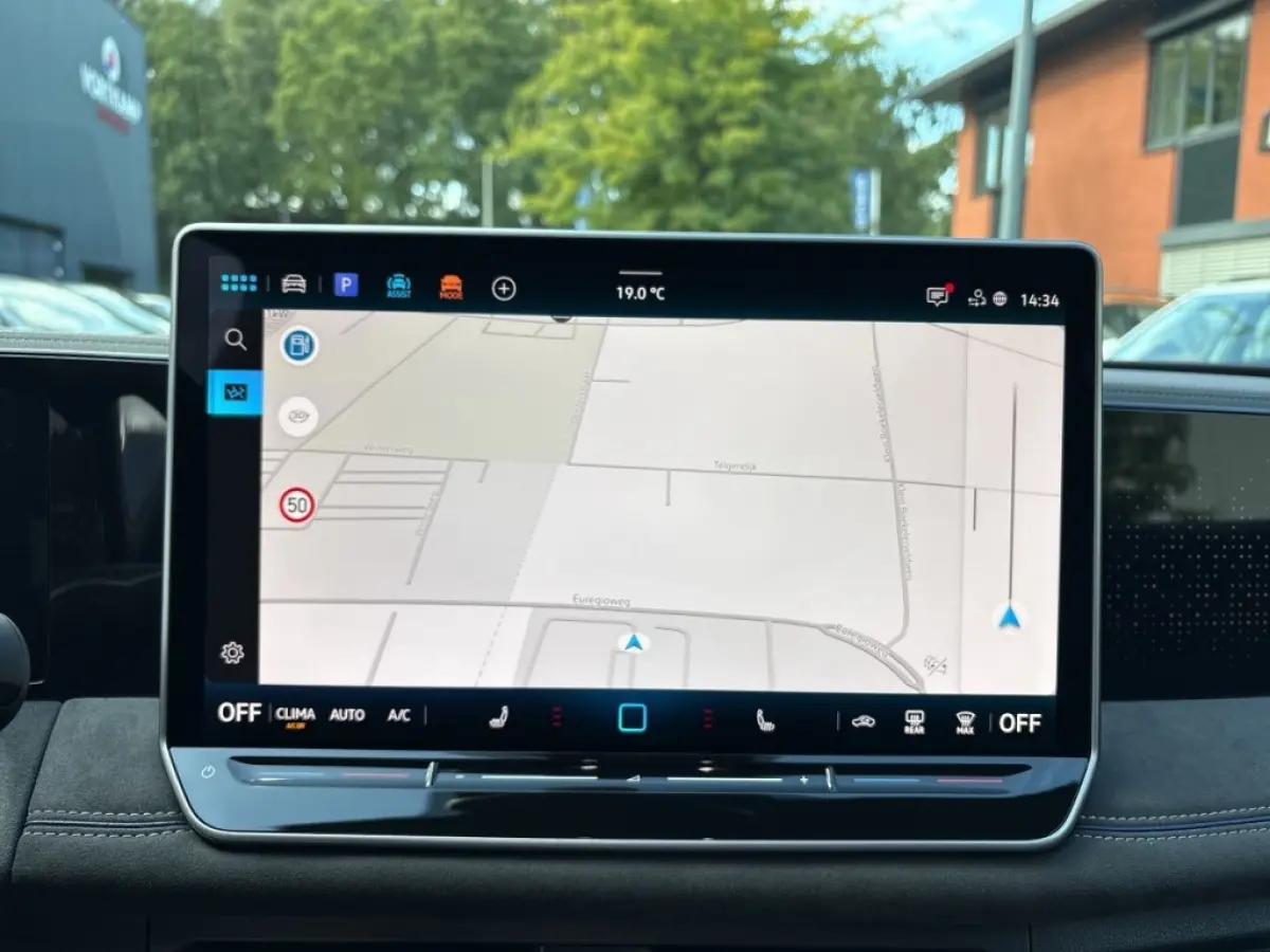 1.5 eTSI R-LINE TREKHAAK/360CAM/ELEK-KLEP/ACC/STOEL+STUURVERW/CARPLAY