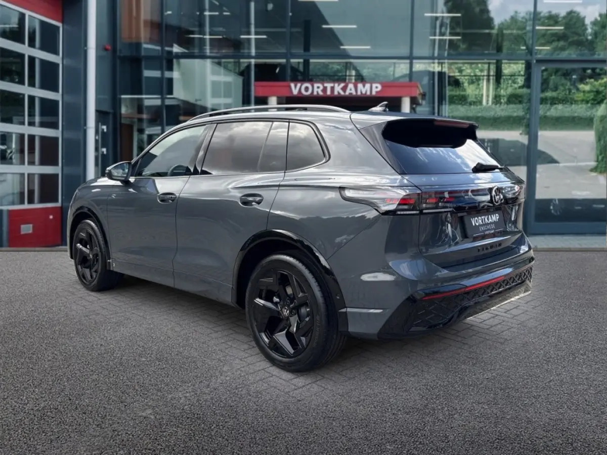 1.5 eTSI R-LINE TREKHAAK/360CAM/ELEK-KLEP/ACC/STOEL+STUURVERW/CARPLAY