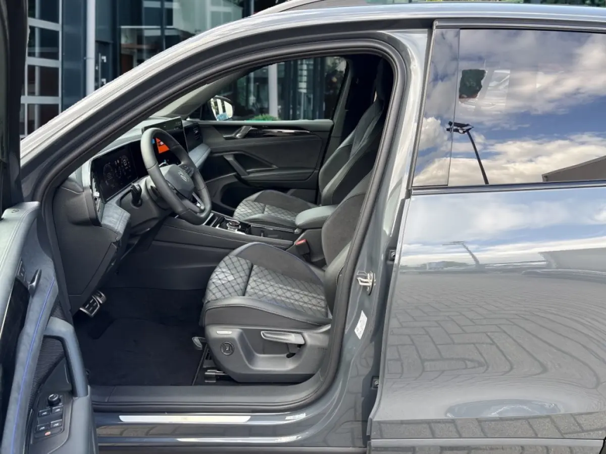 1.5 eTSI R-LINE TREKHAAK/360CAM/ELEK-KLEP/ACC/STOEL+STUURVERW/CARPLAY