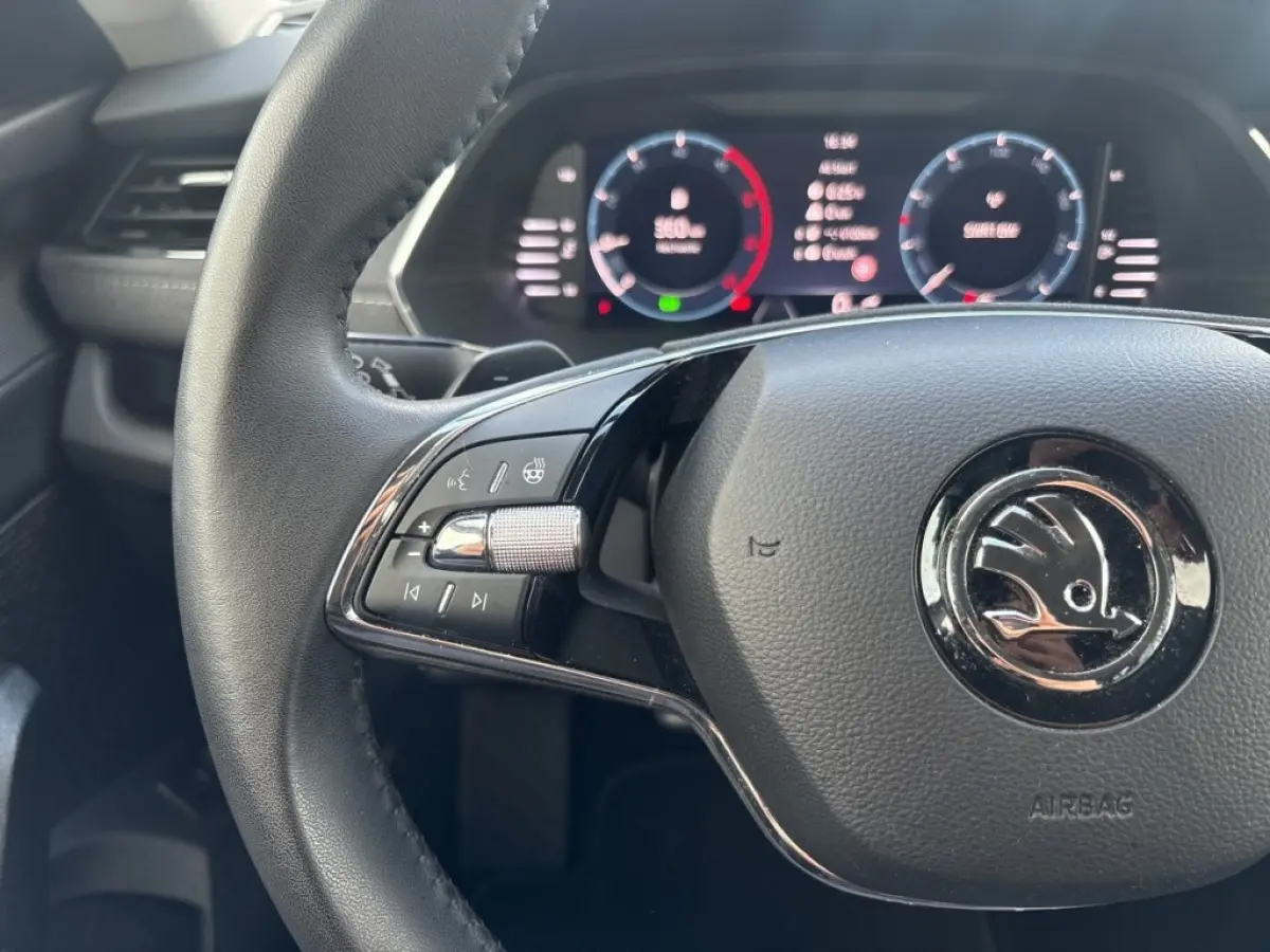 2.0 TDI STYLE TREKHAAK/CAMERA/ELEK-KLEP/ACC/MEM/STOEL+STUURVERW
