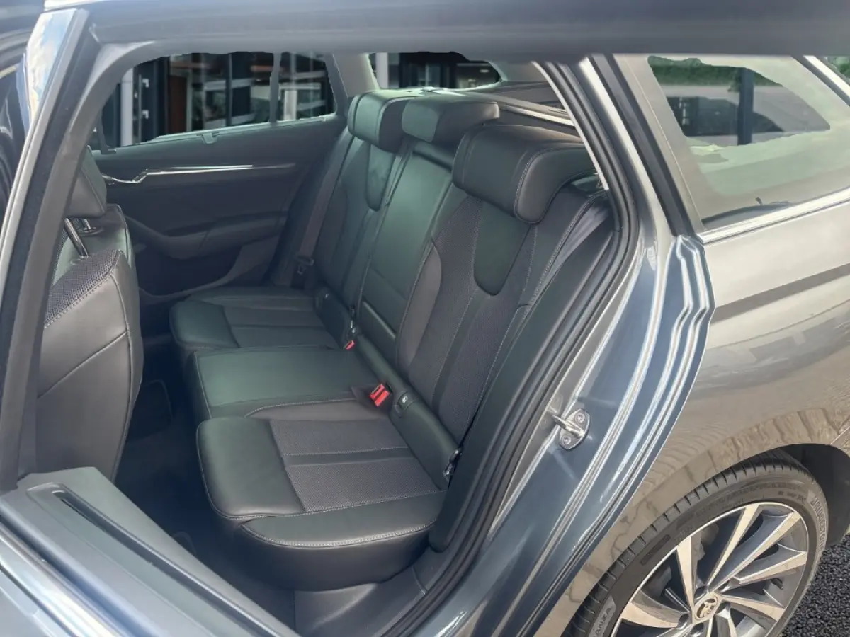 2.0 TDI STYLE TREKHAAK/CAMERA/ELEK-KLEP/ACC/MEM/STOEL+STUURVERW