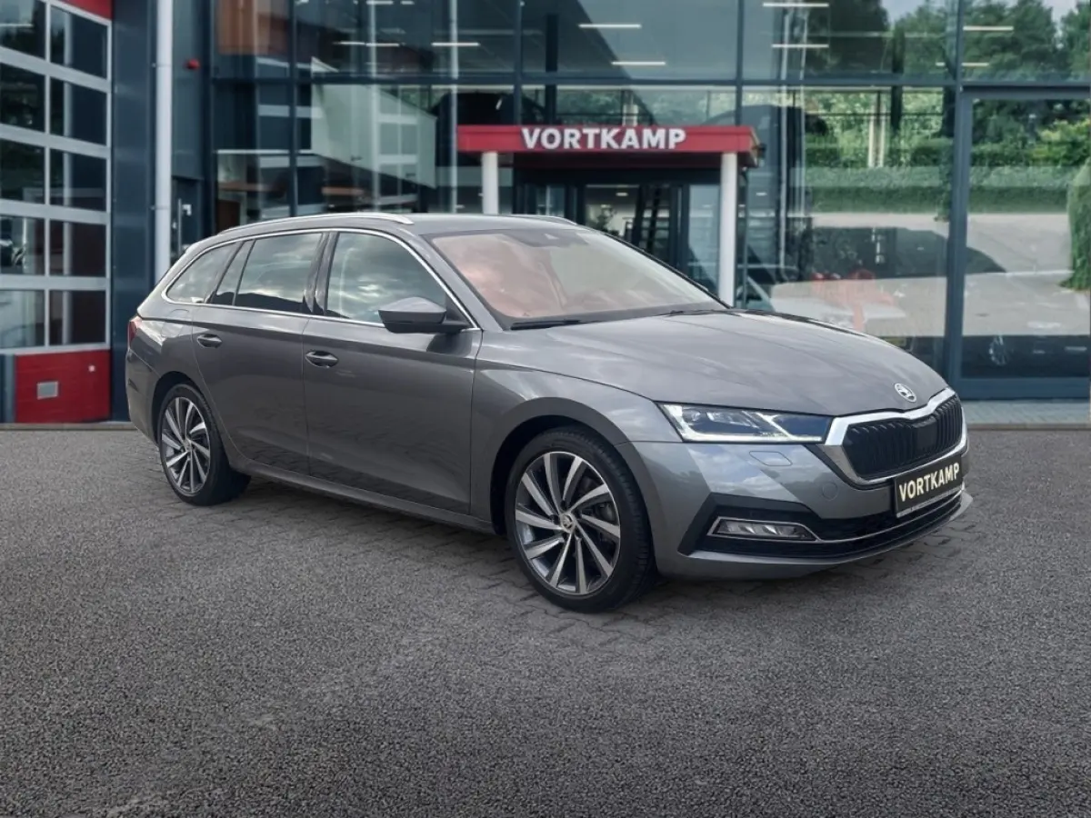 2.0 TDI STYLE TREKHAAK/CAMERA/ELEK-KLEP/ACC/MEM/STOEL+STUURVERW