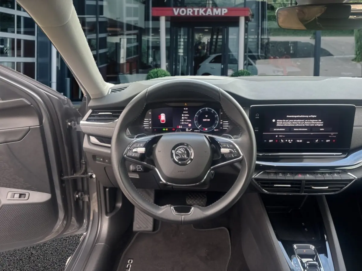 2.0 TDI STYLE TREKHAAK/CAMERA/ELEK-KLEP/ACC/MEM/STOEL+STUURVERW