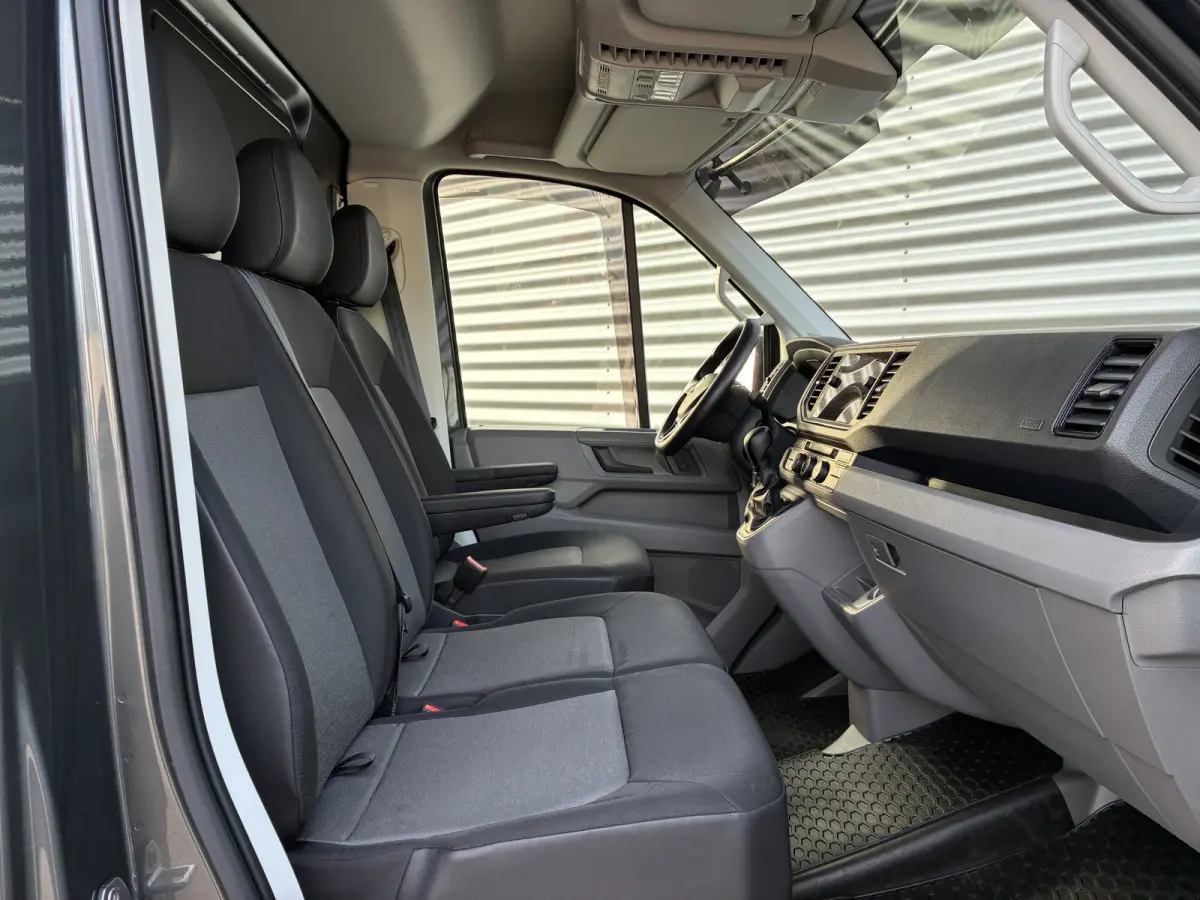 177PK L3H2 • Indium Grey • Black Styling Package • FULL OPTION