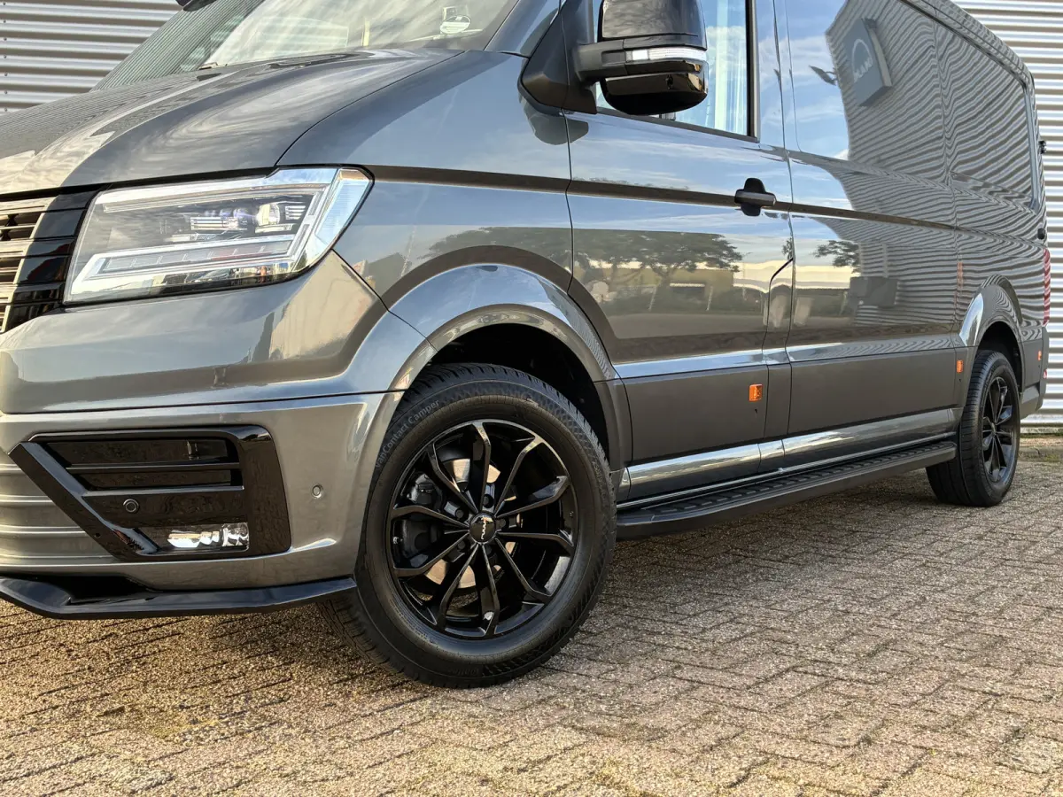 177PK L3H2 • Indium Grey • Black Styling Package • FULL OPTION