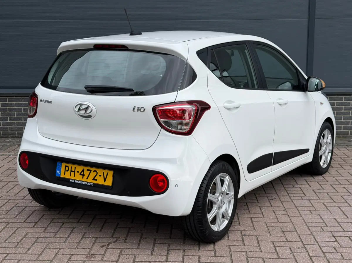 1.0i Go! | Dealer Onderhouden | Navigatie | Apple Carplay & Android Auto | Climate Control | Parkeersensoren Achter | | Dealer Onderhouden | Navigatie | Apple Carplay & Android Auto | Climat