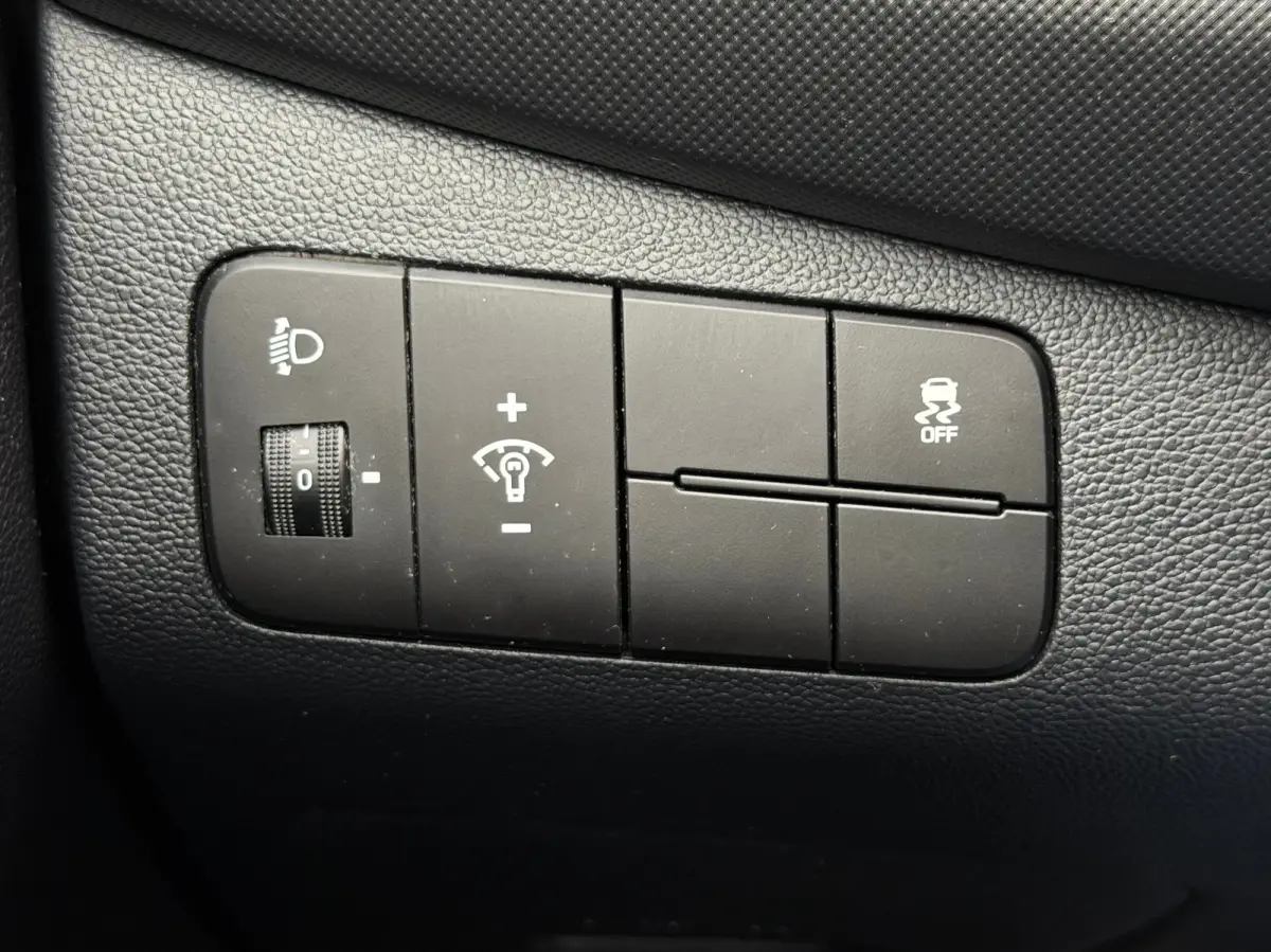 1.0i Go! | Dealer Onderhouden | Navigatie | Apple Carplay & Android Auto | Climate Control | Parkeersensoren Achter | | Dealer Onderhouden | Navigatie | Apple Carplay & Android Auto | Climat