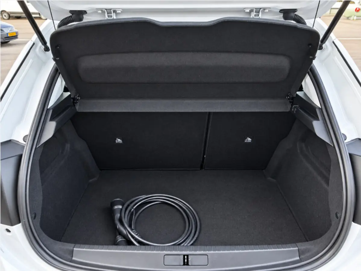 Edition+ 50 kWh SOH 93,5% | 3 Fase | Warmtepomp |  Stoel & Stuurverwarming | Apple Carplay | 1e Eigenaar | NL Auto | Dealeronderhouden |